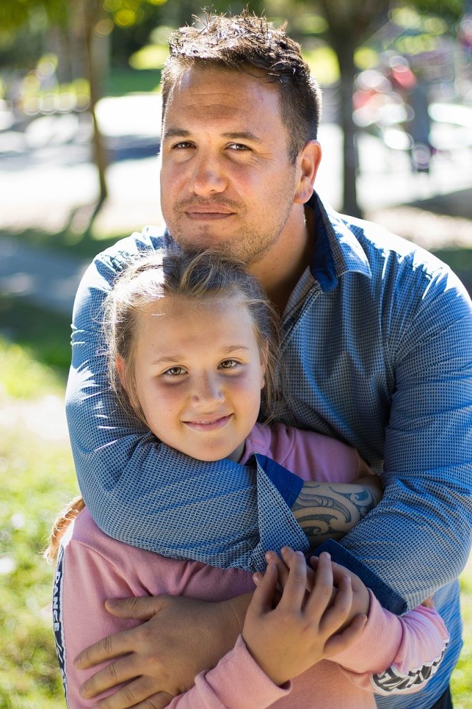 father-and-daughter-2695674_1280